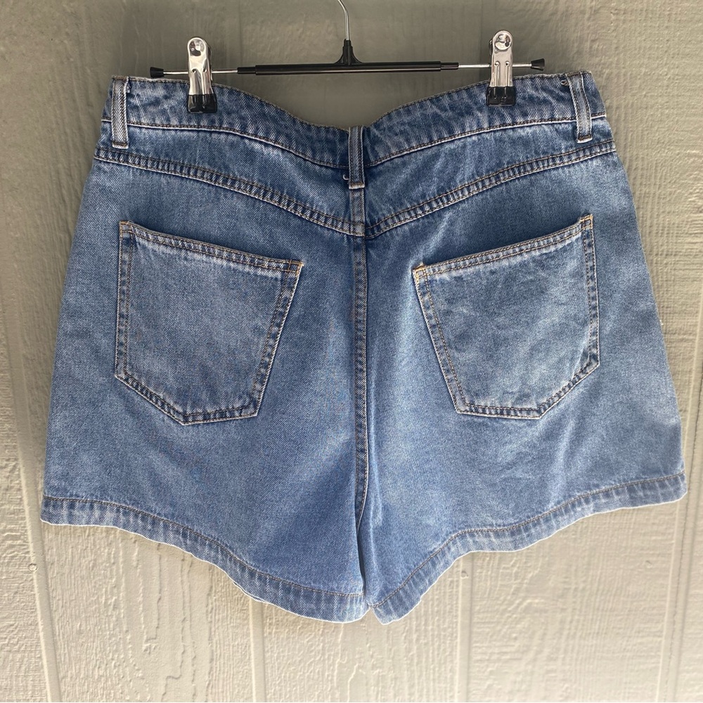 Forever 21 Light Blue Jean Shorts 31